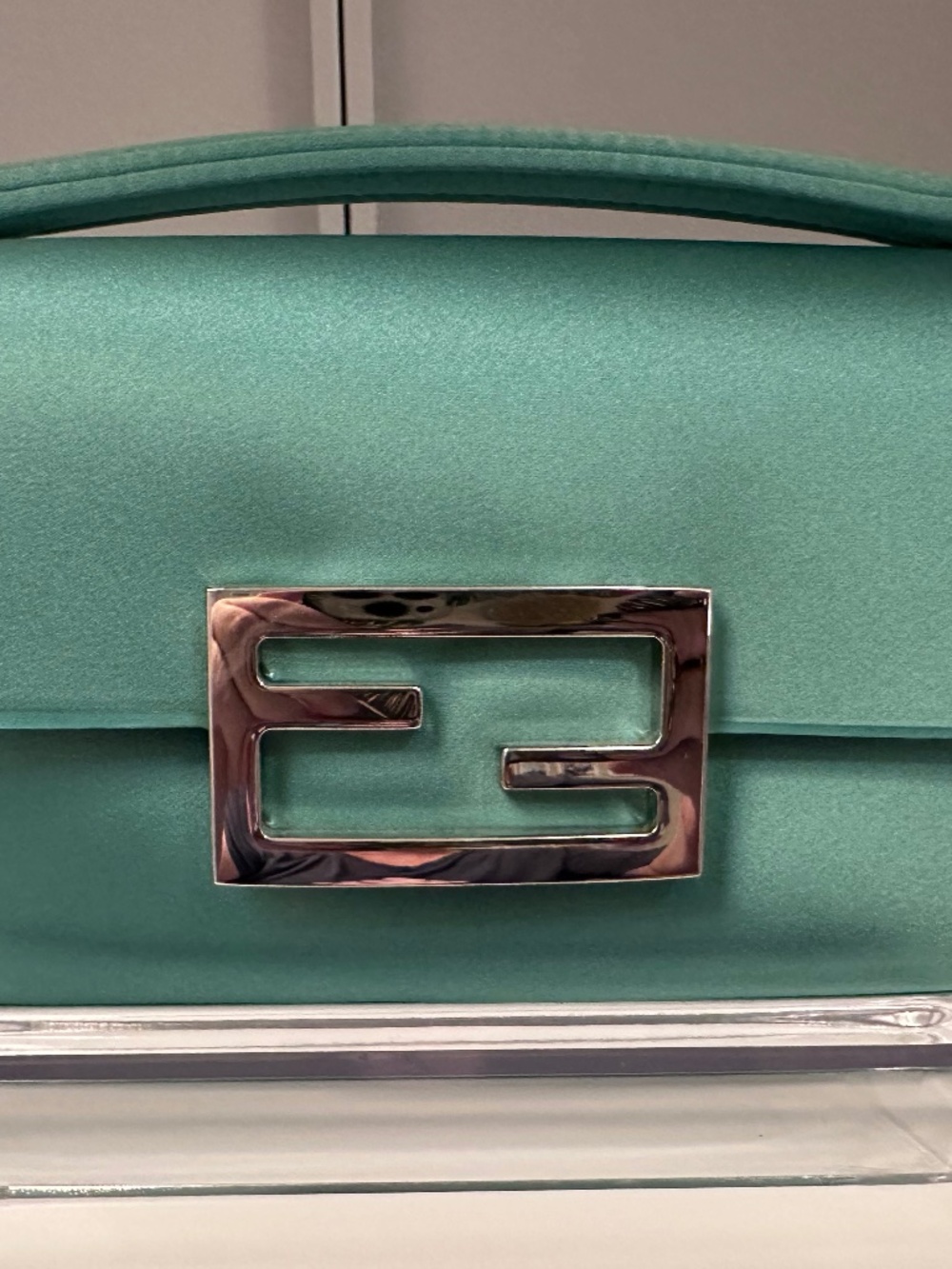 Fendi Baguette Logo-Detailed Phone Pouch